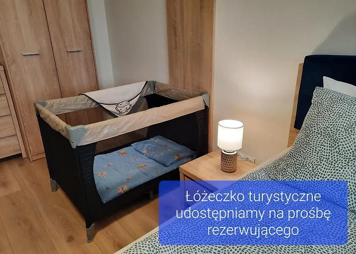 Apartment Chabrowa 1 *